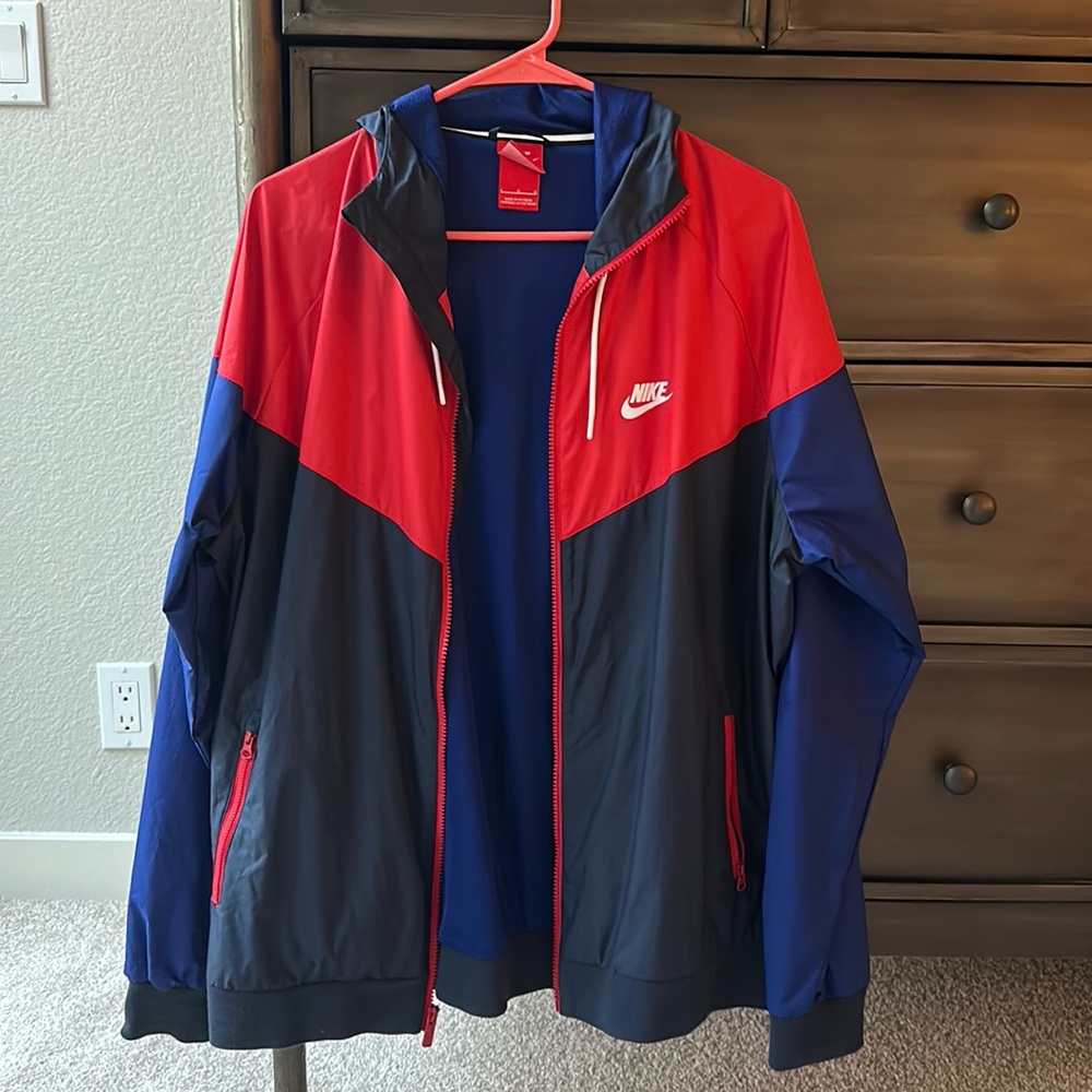 Nike windbreaker